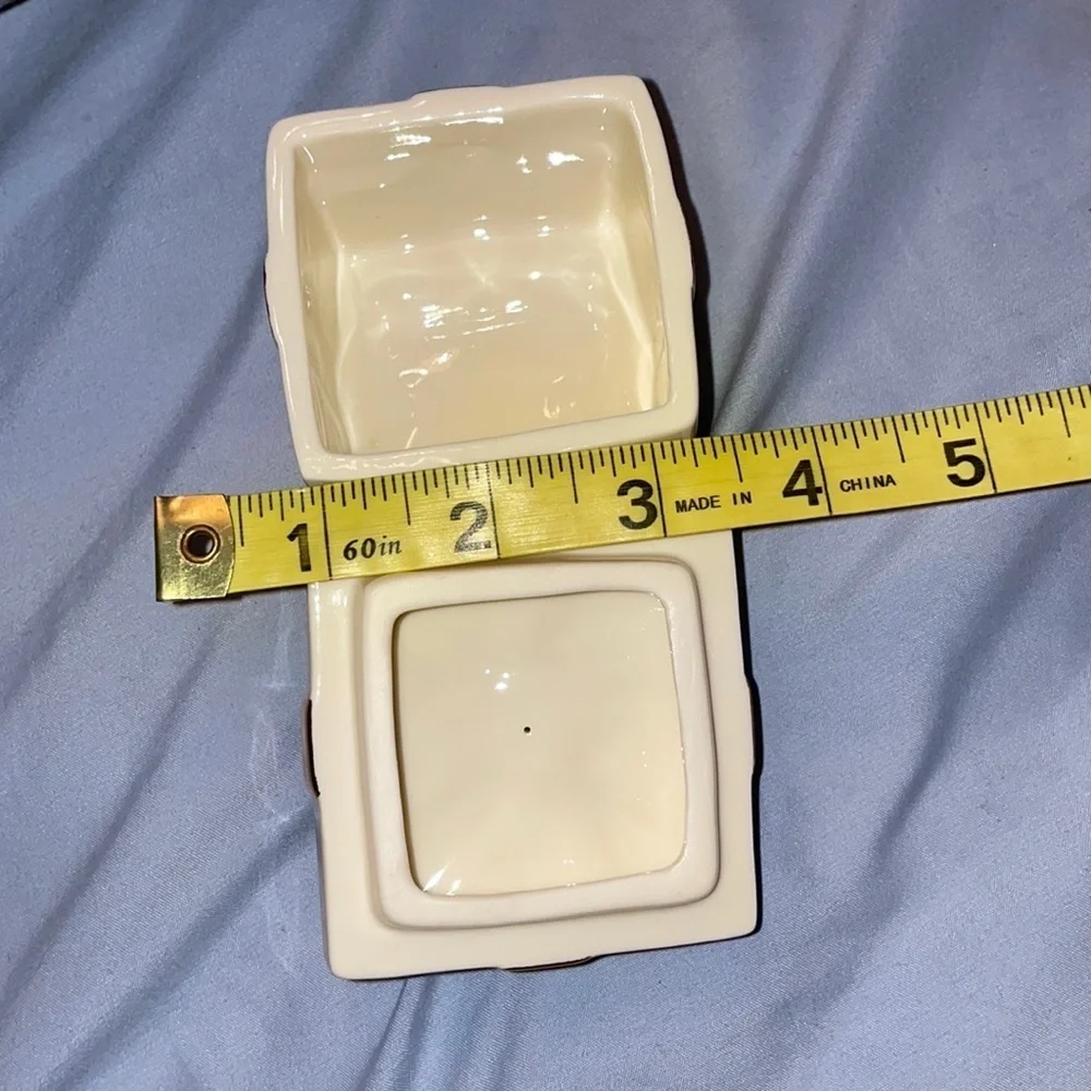 Lenox gold Keepsake trinket Box 24 Karat Gold Bow fine ivory China 1999